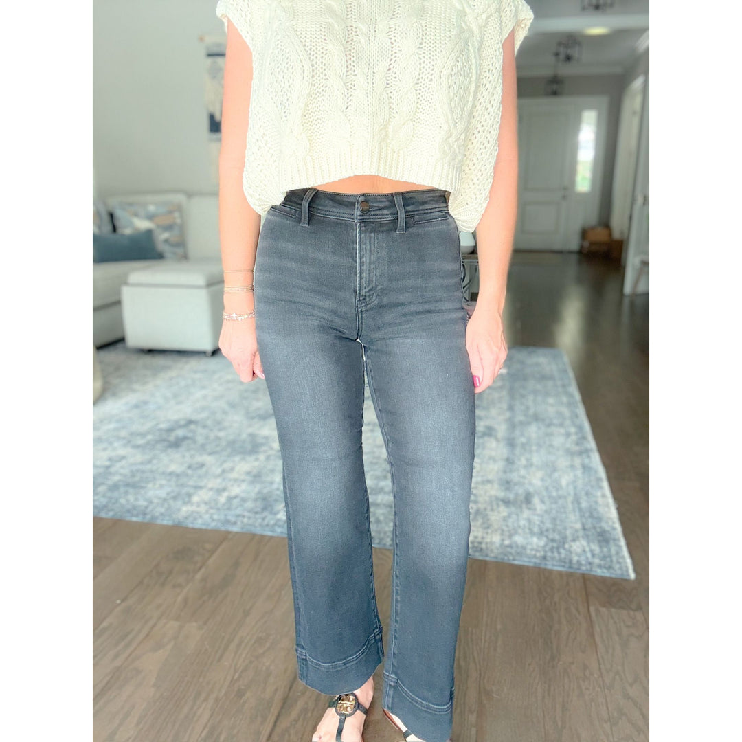 Risen High Rise Cropped Wide Jean Washed Black