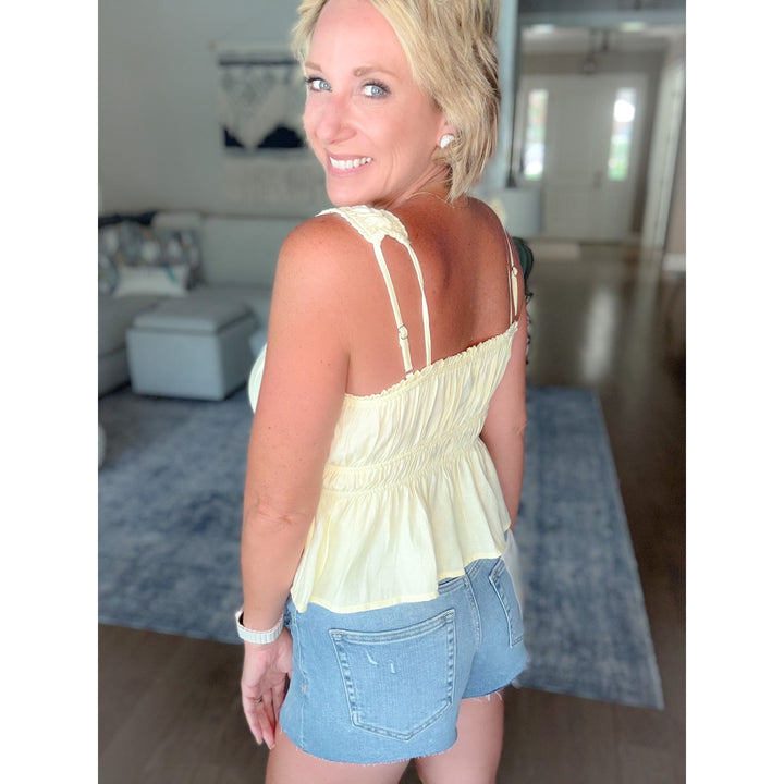 Hidden Medium Wash Midrise Shorts