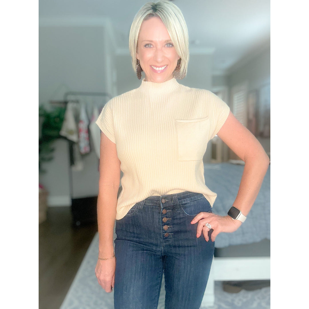 Ava Ribbed Pocket Top